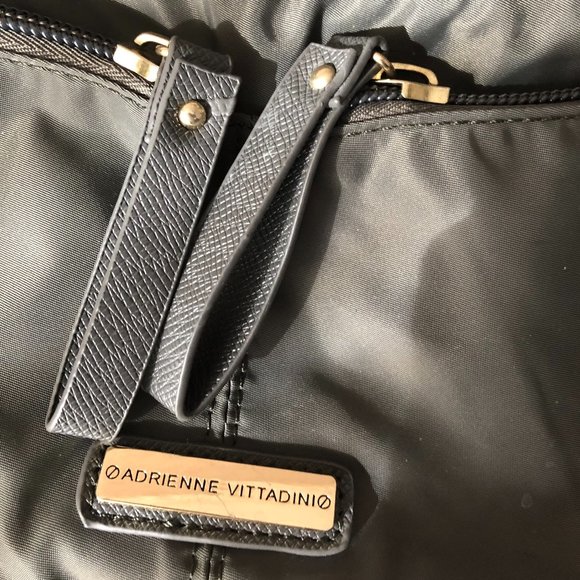 ADRIENNE VITTADINI NECCESSITIES / PERSONALS TRAVEL - Picture 7 of 8